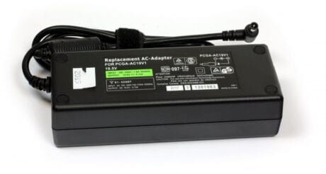 KAMPAGNE VARE, Sony 100W 19.5V 5.13A strømforsyning - Kompatibel
