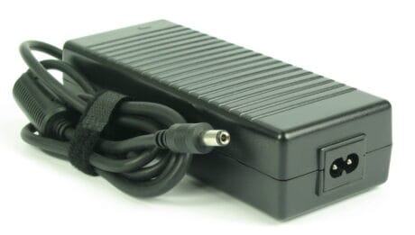 Toshiba 120W 19V 6.3A strømforsyning med 6.5mm x 2.9mm stik - Kompatibel