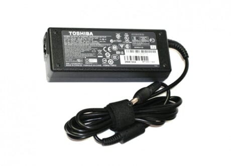 Bestillingsvare, Toshiba 75W 19V 3.95A strømforsyning med 5.5mm x 2.5mm stik - kompatibel