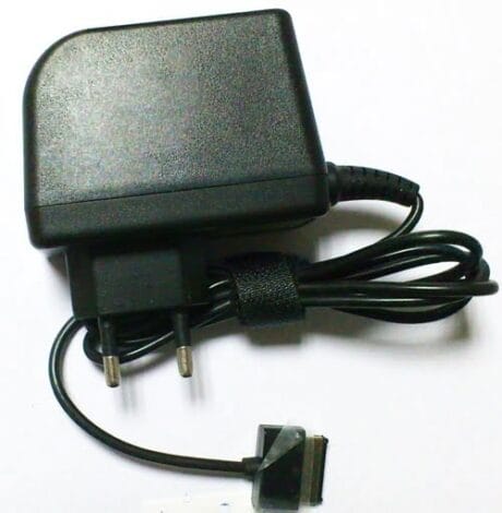 KAMPAGNE VARE, Asus 18W 15V 1.2A strømforsyning med Special Flat Connector- Kompatibel