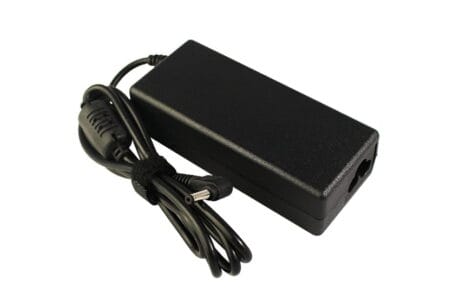 KAMPAGNE VARE Asus 45W 19V 2.37A strømforsyning med 4.0mm x 1.5mm Barrel, Center + - Kompatibel