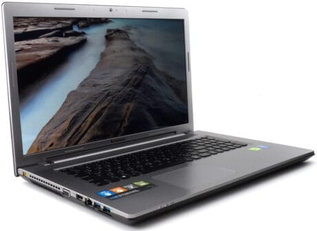17" Lenovo Z710 - Intel i7 4800MQ 2.7GHz 240GB SSD 8GB NVIDIA GeForce 840M Win10 Home - Sølv stand