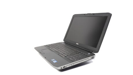 Dell Latitude E5530 | i5-3320m 2.6Ghz / 4GB RAM / 120GB SSD / 15" FHD / Sølv stand
