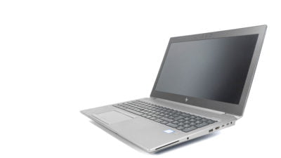 HP ZBOOK 15 G5 - i7-8850h 2.6GHz - 32GB RAM - 512GB NVME - 15" Quadro P2000 FHD - Sølv stand