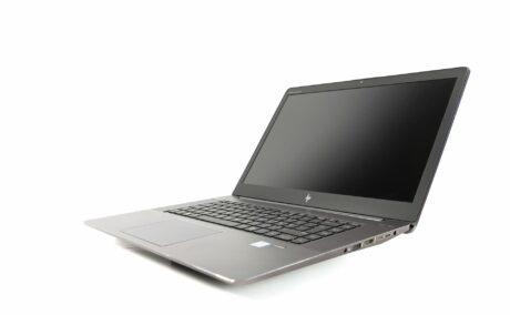 HP ZBook Studio G3 | i7-6820HQ 2.7Ghz / 16GB RAM / 512GB NVME | 15" FHD / Guld stand