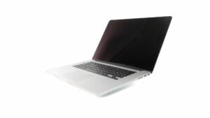 MacBook Pro (Late 2013) - i7-4960HQ 2.6 GHz - 16GB RAM - 250 GB SSD - 15.4" 2880x1800 Retina - - Sølv stand