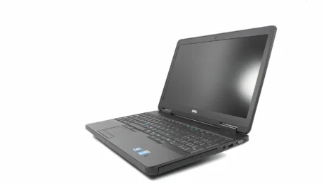 Dell Latitude E5540 - i5-4310u 2.Ghz - 8GB RAM - 256GB SSD - 15" FHD - Sølv stand