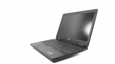 Dell Latitude E5540 - i7-4600u 2.1Ghz - 8GB RAM - 256GB SSD - 15" FHD - Sølv stand