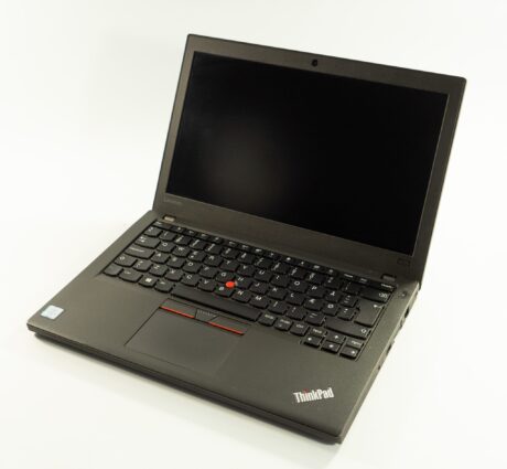 Lenovo ThinkPad X270 - i5-7300u 2.6Ghz - 8GB RAM - 240GB NVMe - 12" FHD - Sølv stand