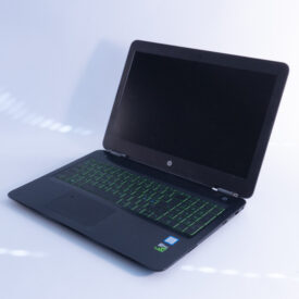 HP Pavilion Notebook - i5-8300H 2.3GHz - 8GB - 128GB SSD + 1TB HHD - 15"  FHD GeForce GTX 1050 Mobile - Bronze stand