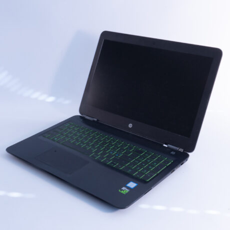 HP Pavilion Notebook - i5-8300H 2.3GHz - 8GB - 128GB SSD + 1TB HHD - 15"  FHD GeForce GTX 1050 Mobile - Bronze stand