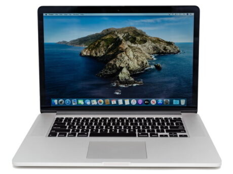 Apple MacBook Pro 15(2015) i7-4770HQ 16 GB 256GB Sølv - Bronze stand