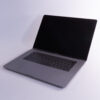 MacBook Pro (2018) Space Gray - i7-8750H 2.2 GHz - 16GB RAM - 256GB NVME - 15.4" Retina 2880x1800 Radeon Pro 560X - Sølv stand