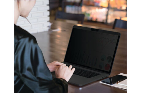 Kensington Laptop-skærmfilter 2-vejs aftageligt 17" bred 16:10