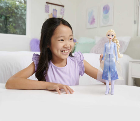 Disney Elsa med kjole fra Frozen 2