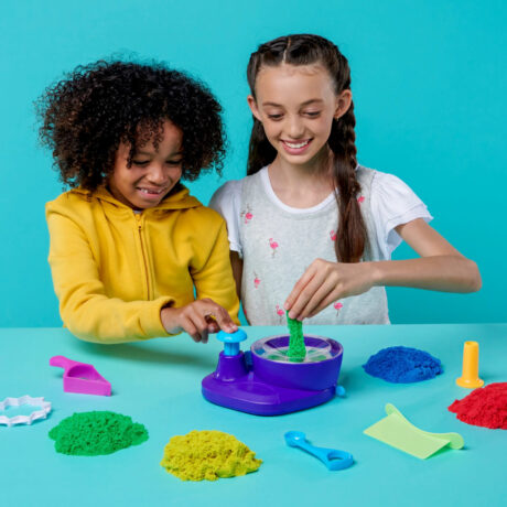 Kinetic Sand Swirl N' Surprise