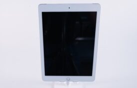 iPad 6 2018 WiFi + CEL - 128GB - Silver - Sølv stand