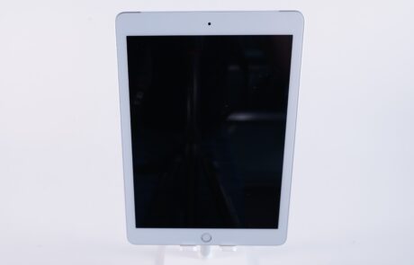 iPad 6 2018 WiFi + CEL - 128GB - Silver - Sølv stand
