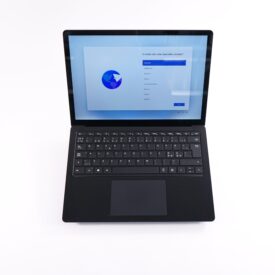 Microsoft Surface Laptop 3 Black - i5-1035G7 1.2GHz - 16GB RAM - 256GB NVMe - 13.5" 2256x1504 Touch - Bronze stand